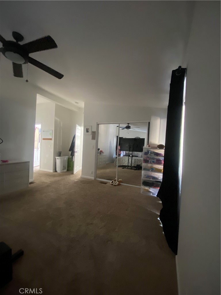 https://media.crmls.org/medias/1ee727e1-62bb-42b6-84c5-68bc96776070.jpg?preset=X-Large