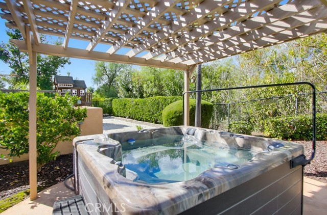 26161 Wyndemere Court, Escondido CA: https://media.crmls.org/medias/1ee89840-6617-4c5a-b6ca-cab9b070eb45.jpg