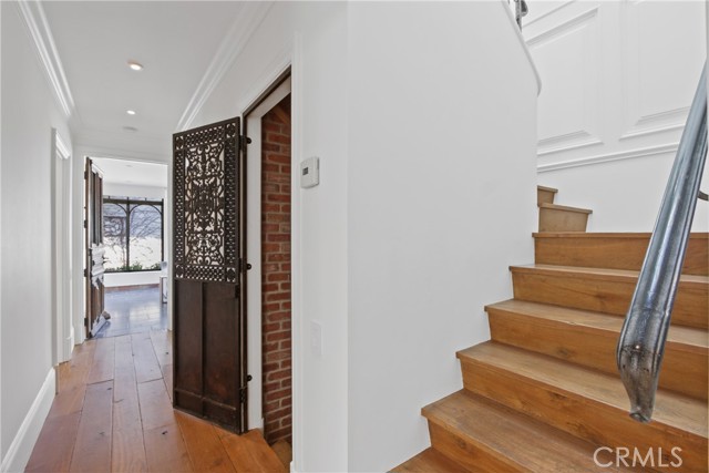 Detail Gallery Image 22 of 45 For 464 Holly, Laguna Beach,  CA 92651 - 4 Beds | 3/1 Baths