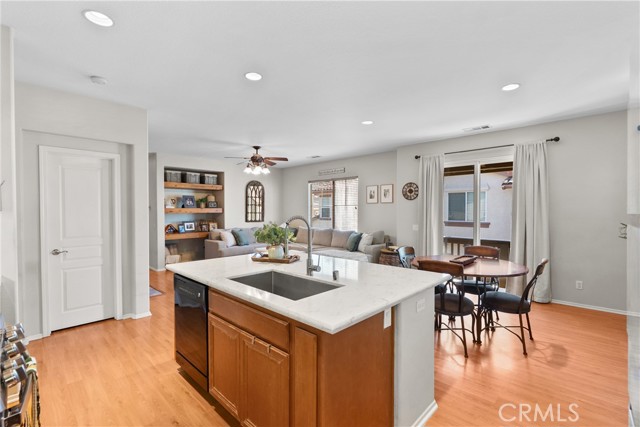 Detail Gallery Image 11 of 48 For 24019 Amphora, Valencia,  CA 91354 - 2 Beds | 2 Baths