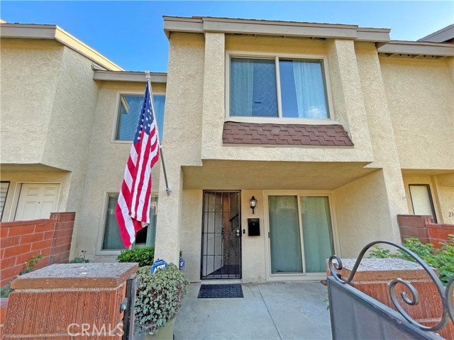 Detail Gallery Image 1 of 1 For 2104 S June Pl, Anaheim,  CA 92802 - 3 Beds | 2 Baths