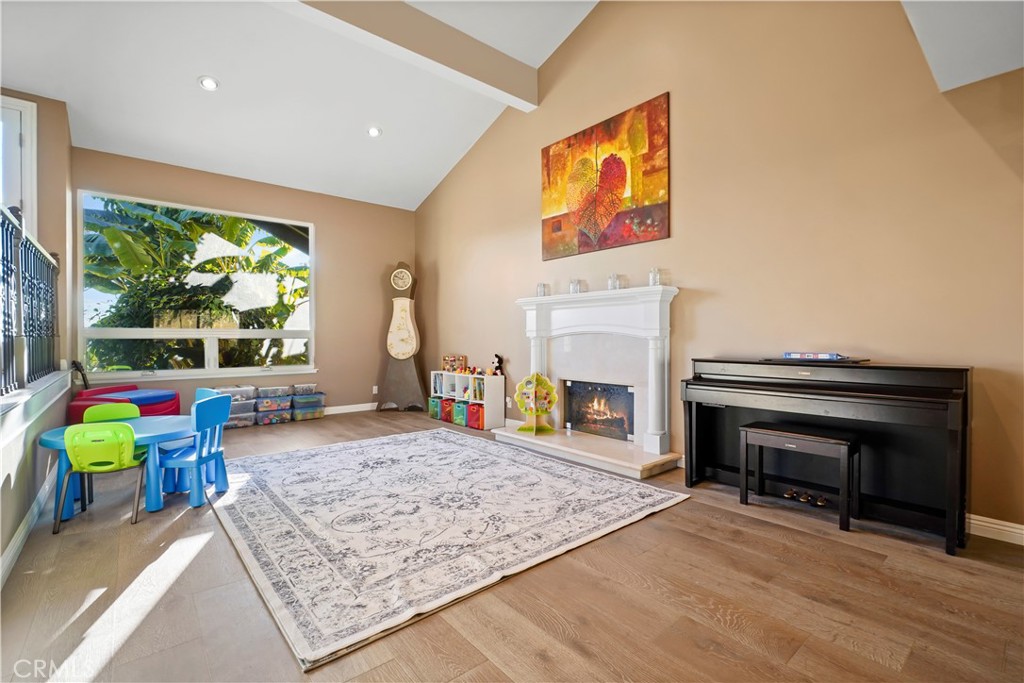 MLS #SR25252271 image #7