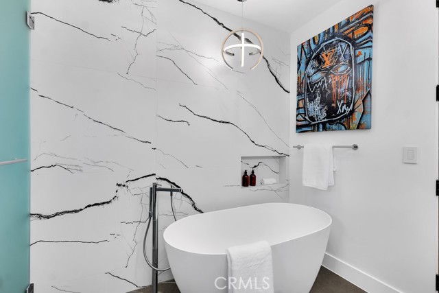 14899 Round Valley, Sherman Oaks CA: https://media.crmls.org/medias/1eeb0fc7-3f38-4262-910c-cbf396dd74b6.jpg