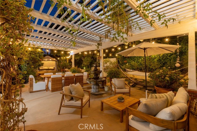 Detail Gallery Image 50 of 55 For 5985 Vista De La Luz, Woodland Hills,  CA 91367 - 4 Beds | 3/1 Baths