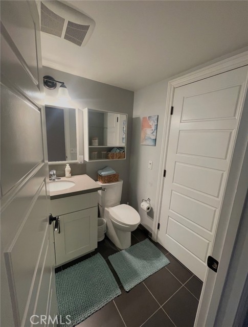 Detail Gallery Image 15 of 22 For 2367 Elden, Costa Mesa,  CA 92627 - 1 Beds | 1 Baths