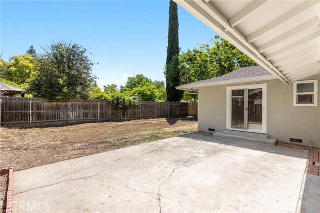 965 E 1st Avenue, Chico CA: https://media.crmls.org/medias/1eeef11e-4b6b-4cc9-af1f-ae8c1f36d05e.jpg