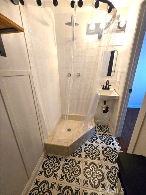 Detail Gallery Image 7 of 19 For 12742 Landale St, Studio City,  CA 91604 - 2 Beds | 2 Baths