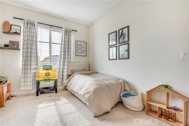 15730 Moonflower Avenue, Chino CA: https://media.crmls.org/medias/1eef1686-85db-4c1e-b93c-55fed98bc74f.jpg