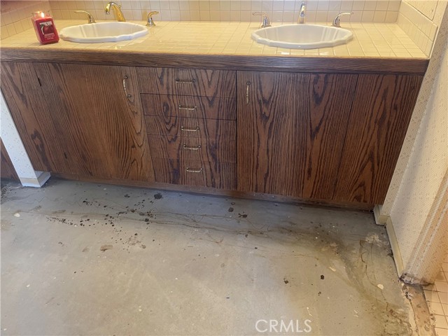 2605 N Kitty Hawk Drive, Palm Springs CA: https://media.crmls.org/medias/1eef20d9-1a7e-46eb-b692-813a2aec858e.jpg