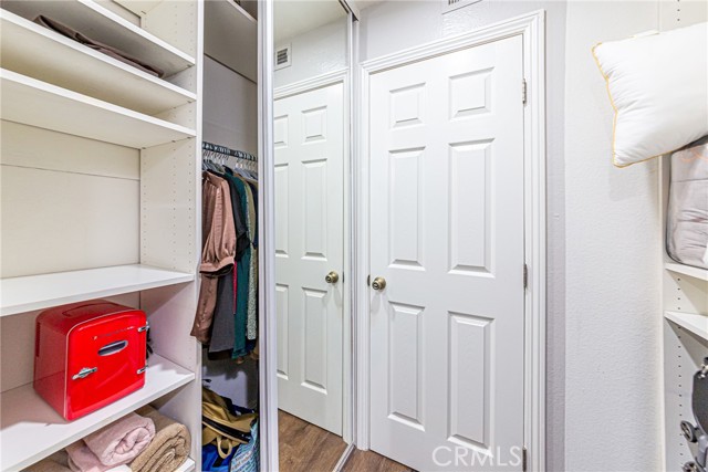 Detail Gallery Image 22 of 42 For 2535 Cypress Point Dr, Fullerton,  CA 92833 - 2 Beds | 2/1 Baths