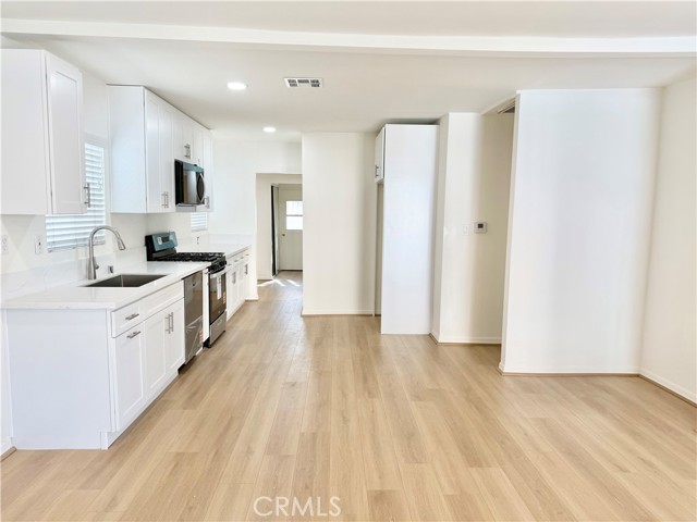 Detail Gallery Image 5 of 38 For 520 W California, Glendale,  CA 91203 - – Beds | – Baths