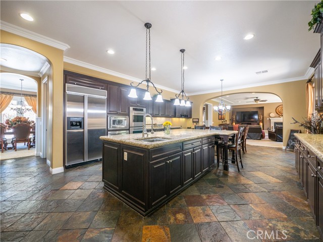 Detail Gallery Image 12 of 46 For 8120 Sunset Rose Dr, Corona,  CA 92883 - 5 Beds | 5/1 Baths