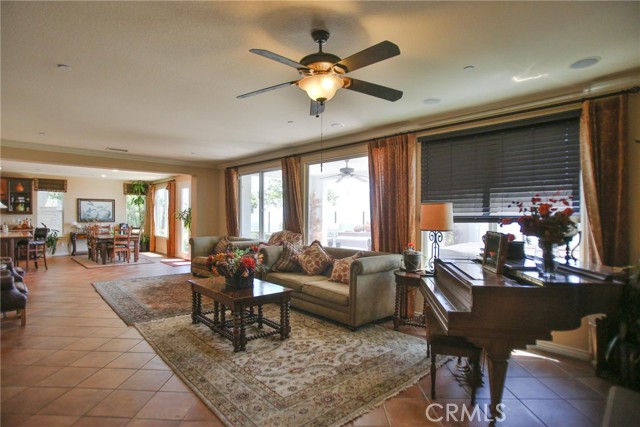 Detail Gallery Image 21 of 60 For 14625 Stageline Ln, Fontana,  CA 92336 - 5 Beds | 4/1 Baths