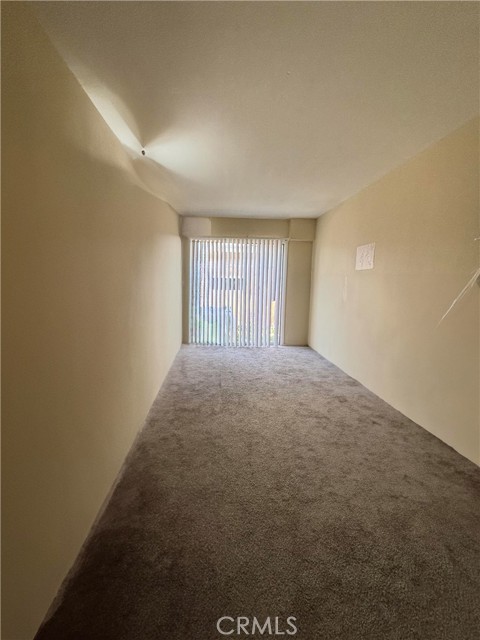 44009 17th E Street, Lancaster CA: https://media.crmls.org/medias/1ef2434a-a9cf-4936-8050-abaeb93a8c5e.jpg