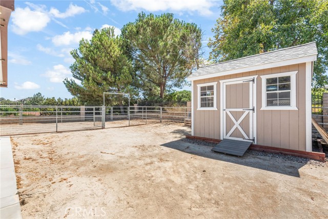 320 Forelock Court, Simi Valley CA: https://media.crmls.org/medias/1ef270ab-7799-4d43-ac9a-783fc558086b.jpg