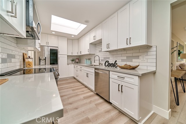 Detail Gallery Image 7 of 26 For 3287 San Amadeo #B,  Laguna Woods,  CA 92637 - 2 Beds | 2 Baths