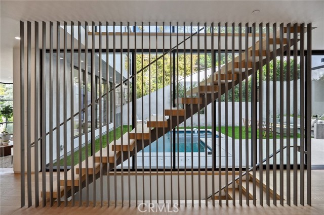 3670 Buena Park Drive, Studio City CA: https://media.crmls.org/medias/1ef27efa-002a-4f96-a1da-67b65b163422.jpg