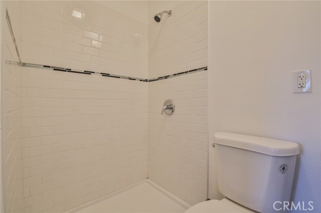 1250 87th Street, Los Angeles, California 90044, 2 Bedrooms Bedrooms, ,2 BathroomsBathrooms,Single Family Residence,For Sale,87th,DW24133107