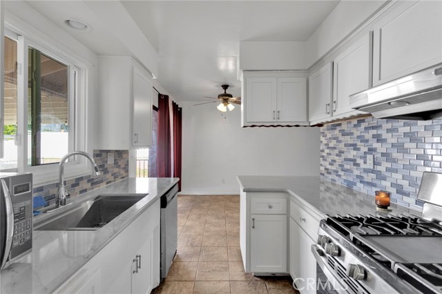 Detail Gallery Image 16 of 52 For 5728 Newbury Ave, San Bernardino,  CA 92404 - 3 Beds | 2 Baths