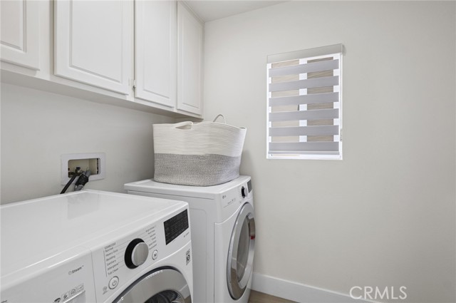 37 Pheasant Creek, Irvine CA: https://media.crmls.org/medias/1ef3a7c7-9d33-4ced-a67e-b7c56898592c.jpg