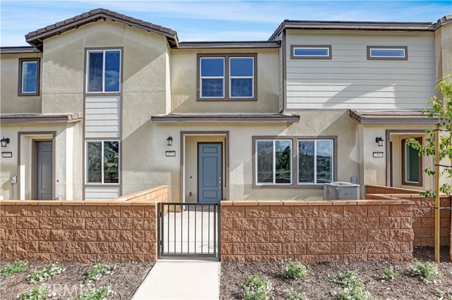 Detail Gallery Image 4 of 32 For 2571 Cloudview Privado, Ontario,  CA 91761 - 3 Beds | 2/1 Baths