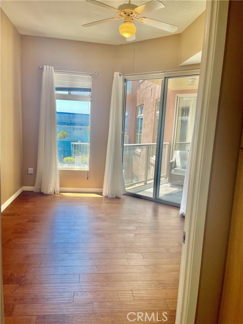388 E Ocean Boulevard, Long Beach CA: https://media.crmls.org/medias/1ef46ad9-9352-4fc1-a0c5-636452f65e97.jpg