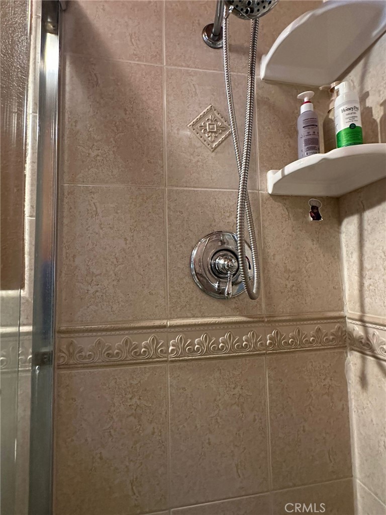 https://media.crmls.org/medias/1ef58b07-4394-41b1-871a-21322fc31d16.jpg?preset=X-Large