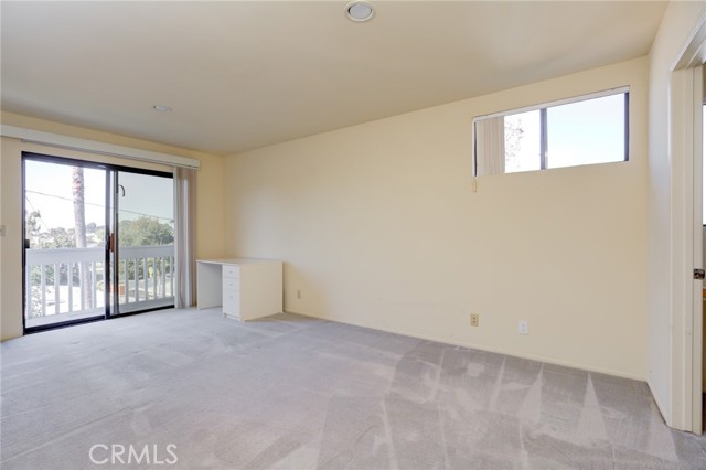 693 19th Street, Manhattan Beach, California 90266, 5 Bedrooms Bedrooms, ,1 BathroomBathrooms,Residential,Sold,19th,SB21194757