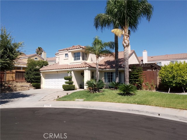 Detail Gallery Image 2 of 35 For 11439 Privet Ct, Fontana,  CA 92337 - 5 Beds | 3/1 Baths