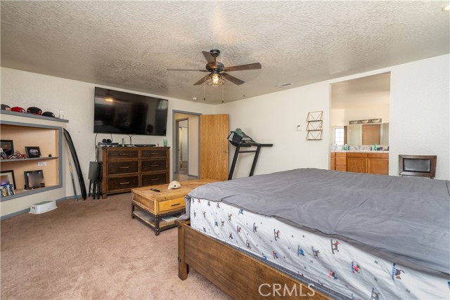 Detail Gallery Image 29 of 43 For 18146 Orange, Hesperia,  CA 92345 - 4 Beds | 3 Baths