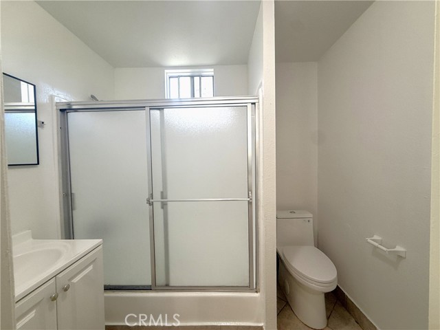 Detail Gallery Image 12 of 17 For 10358 Eldora Ave, Sunland,  CA 91040 - 2 Beds | 2 Baths