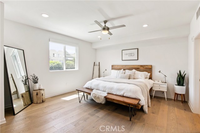Detail Gallery Image 16 of 42 For 4240 Laurel Canyon Bld #208,  Studio City,  CA 91604 - 3 Beds | 3/1 Baths