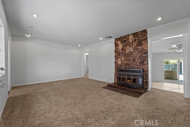 Detail Gallery Image 7 of 29 For 45010 Kingtree Ave, Lancaster,  CA 93534 - 3 Beds | 2 Baths