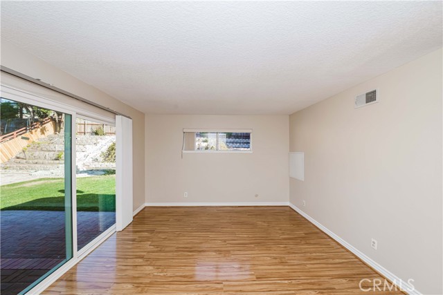 Detail Gallery Image 22 of 33 For 1616 Canyon Dr, Fullerton,  CA 92833 - 3 Beds | 2/1 Baths