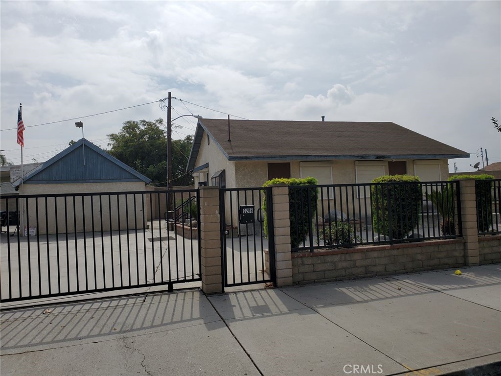 9206 Rosecrans Avenue