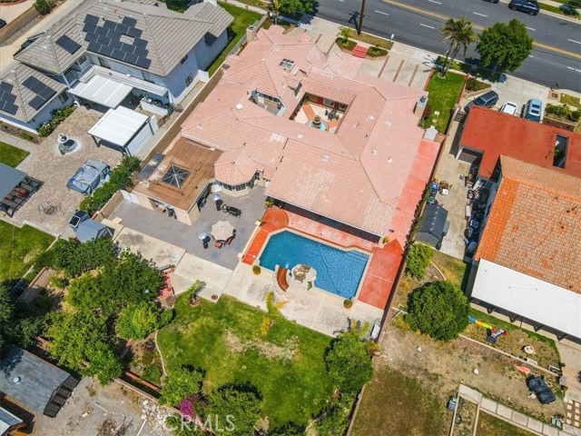 Image 74 of 75 For 2335 San Antonio Avenue