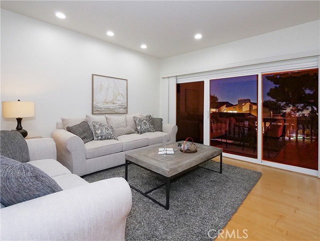 97 Aspen Way, Rolling Hills Estates, California 90274, 3 Bedrooms Bedrooms, ,2 BathroomsBathrooms,Residential,Sold,Aspen,SB21222569