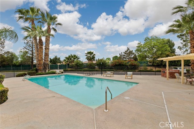 Detail Gallery Image 69 of 73 For 14500 Las Palmas #22,  Bakersfield,  CA 93306 - 3 Beds | 2/1 Baths