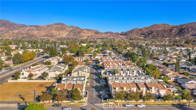 Detail Gallery Image 21 of 22 For 1864 Stow St, Simi Valley,  CA 93063 - 2 Beds | 2/1 Baths