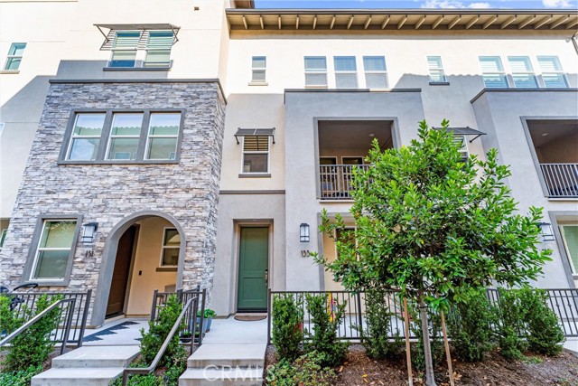 133 Hideaway Loop, Mission Viejo CA: https://media.crmls.org/medias/1ef96259-ce39-43da-a4f9-a7a6d9b4a5cd.jpg