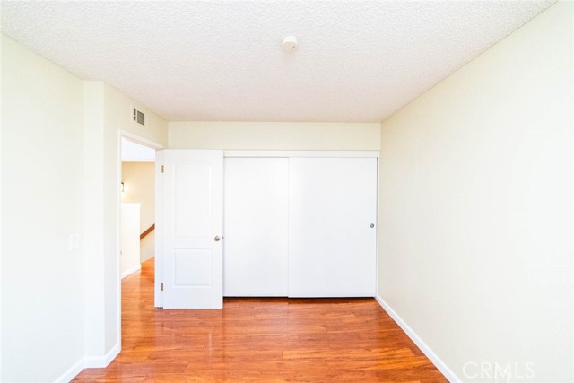 Detail Gallery Image 16 of 28 For 923 Lombard Ct, Costa Mesa,  CA 92626 - 3 Beds | 2/1 Baths