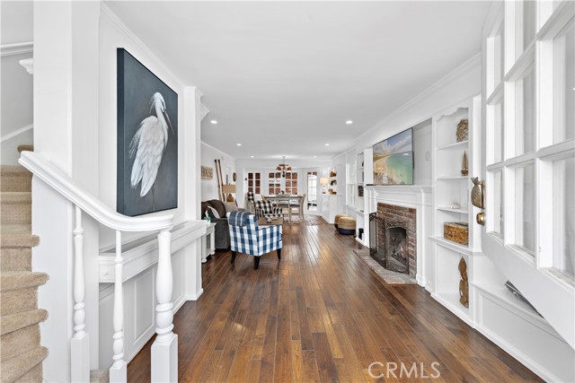 Detail Gallery Image 2 of 29 For 224 Amethyst, Newport Beach,  CA 92662 - 3 Beds | 3 Baths