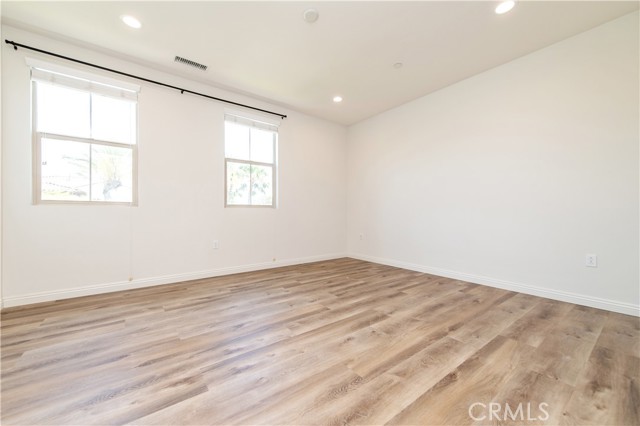 Detail Gallery Image 14 of 41 For 906 El Paseo, Lake Forest,  CA 92610 - 3 Beds | 2/1 Baths