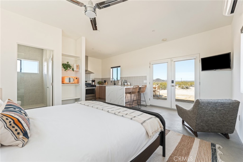 MLS #OC25252213 image #23