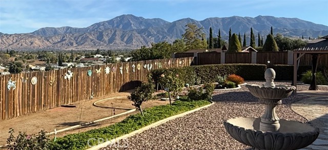 Detail Gallery Image 8 of 60 For 13346 Rimview Ct, Yucaipa,  CA 92399 - 3 Beds | 2/1 Baths