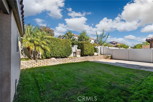 Detail Gallery Image 27 of 30 For 10114 Oporto Way, Bakersfield,  CA 93306 - 3 Beds | 3 Baths