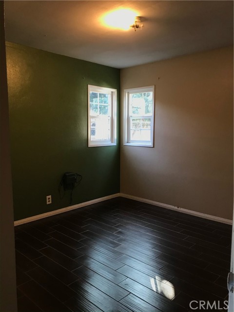 Detail Gallery Image 4 of 9 For 2233 W Encino Pl, Pomona,  CA 91766 - 3 Beds | 1 Baths