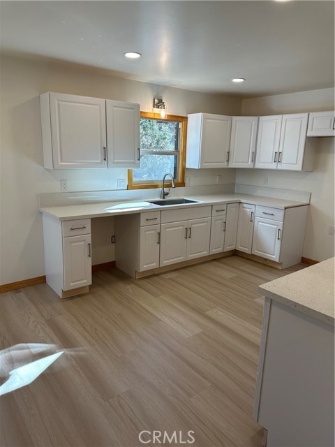 Detail Gallery Image 4 of 13 For 501 Bernhardt, Big Bear City,  CA 92314 - 3 Beds | 3 Baths