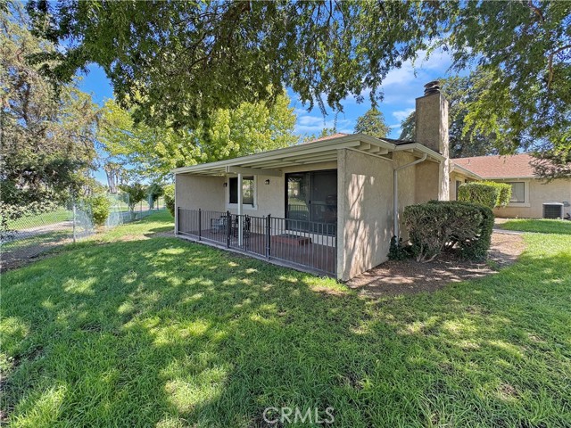 128 Flag Way, Paso Robles CA: https://media.crmls.org/medias/1efeb086-c5bd-4bb5-93af-6016977c4809.jpg