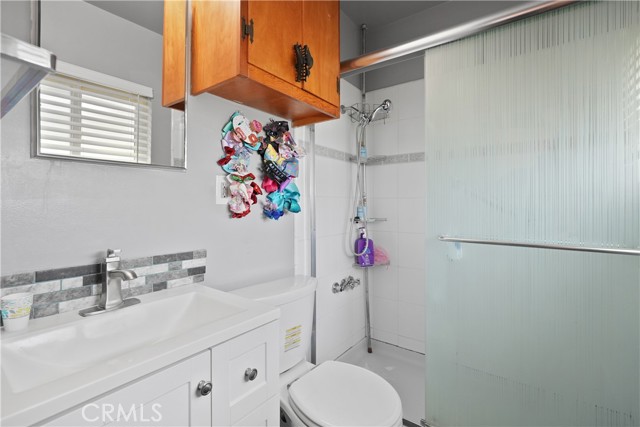 Detail Gallery Image 8 of 10 For 1118 Ardmore Street, Riverside,  CA 92507 - 3 Beds | 2 Baths